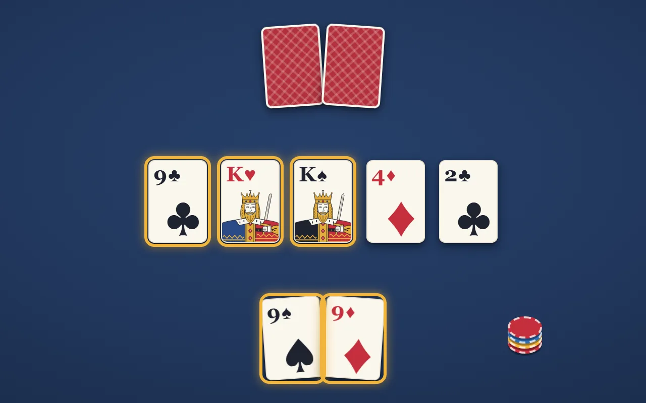 テキサスホールデムの絵。まん中に場の5枚(クラブの9・ハートの K・スペードの K・ダイヤの4・クラブの2)。上に相手の2枚(裏向き)、下に自分のスペードの9とダイヤの9。自分の2枚と場の9・K・K が金の枠で囲まれている。チップ